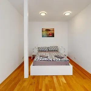 Apartment Loftwohnung Im Tollen Hinterhaus, Leipzig